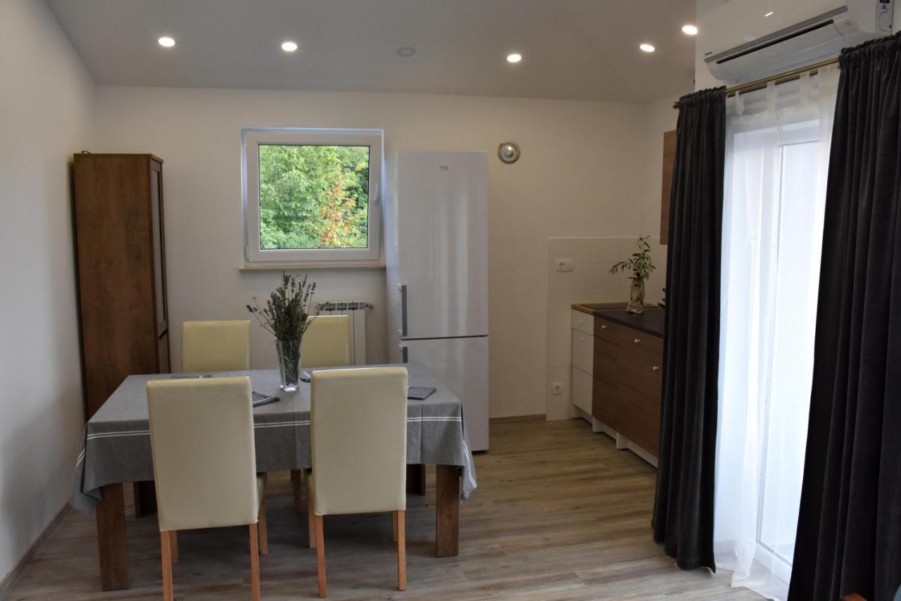 Apartma Med Oljkami - Portoroz Luaran gambar